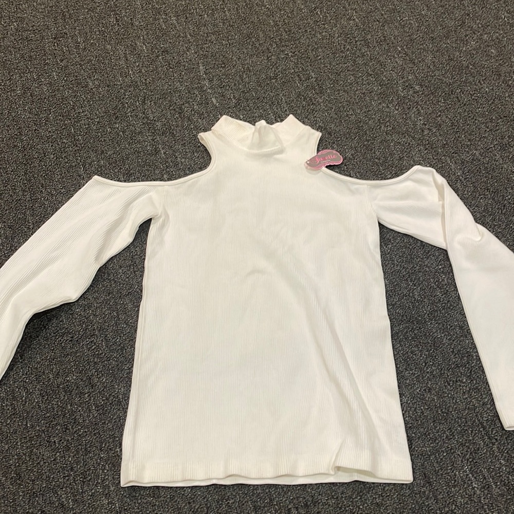 Mock neck white ribbed long sleeve with shoulder cut outs OS